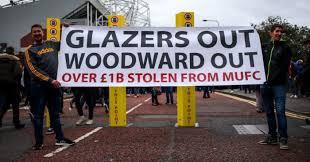A former manchester city defender has said the manchester united protests are 'not a problem' for the glazer family as he tips the american ownership to stay at the the. Why Aren T Man Utd Fans Making The Glazers Lives Hell Football365