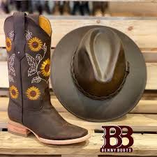 Botas tipo vaquero o botas vaqueras encuéntralas con diferentes texturas, colores, acabados y diseños únicos que te harán desear más de un par, sólo en price shoes Botas Vaqueras Para Dama Caballero Posts Facebook
