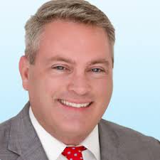 Colliers adds VP of retail services