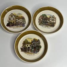 Wade England Dish FOR SALE!