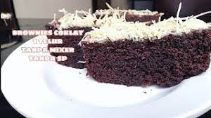 Ya, kue brownies yang berasal dari bandung jawa barat ini, yang punya cita rasa yang lezat, gurih, nikmat. Brownies Kukus Coklat 1 Telur Tanpa Mixer Tanpa Sp Empuk Lembut Youtube