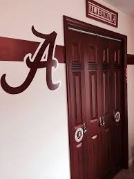 Closet Doors Looks Like Lockers Alabama Crimson Tide Boys Room University Of Alabama Room Boys Cave Roll Tide Alabama Room Crimson Tide Decor Alabama Decor