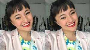 Ambil foto dari posisi rendah. Pengguna Jalan Sampai Melongo Lihat Ekspresi Marshanda Saat Difoto Netter Dikira Stres Kali Halaman All Tribun Kaltim