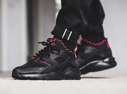 Nike air huarache ultra are commonly intended to be used on basic environments, such as a although a difference in elevation between the heel and forefoot of the nike air huarache ultra is. Nike Air Huarache Ultra Solar Red 875841 005 Sneaker Bar Detroit