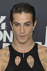 Goodhairday: Damiano David dalla chioma che, lunga o corta, è sempre cool