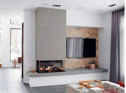 This Space Is Asymmetrical Neither Tv Nor Fireplace Is In The Center W Nel 2020 Arredamento Salotto Con Camino Arredamento Sala Con Camino Idee Arredamento Soggiorno