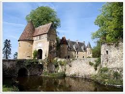 Pueblo hermanado con mancha real. Castles Of France Chateaux De France Page 84 French Castles French Architecture French Cottage