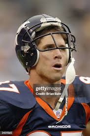 185 American Co Ed Team Football Players Photos & High Res Pictures