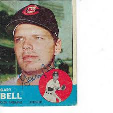 GARY BELL SIGNED 1963 TOPPS #129