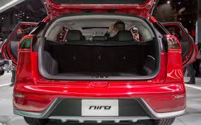 If you're looking for fuel economy, the corolla le hybrid at's fuel economy (city/highway) is 53/52 mpg while the niro lx's fuel economy (city/highway) is. Comparison Toyota Chr 2018 Vs Kia Niro Hybrid 2017 Suv Drive