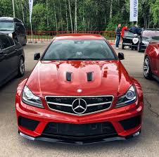 Red Merc Looks Like A V8 From The 2000 S Coches Deportivos Mercedes Benz Mercedes Car Mercedes Benz Amg