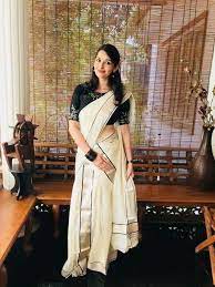 Top kerala saree blouse designs 2020, kasavu blouse ideas, white saree blouse designs. 77 Set Mundu Ideas Set Saree Kerala Saree Kerala Saree Blouse Designs