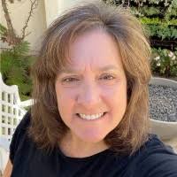 Carolyn Mcdowell's Instagram, Twitter & Facebook