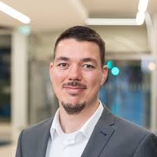 I am super happy and excited to share that I have recently joined E.ON as a  General Business Trainee in the „E.ON International Graduate Programme”.  After a fantastic onboarding week, I am