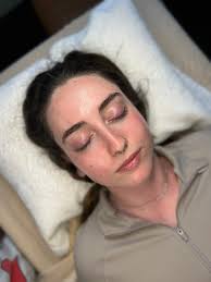 Try out this new specialty salon. Awesome facials, products are superb and  sugaring is much more effective than the old fashioned waxing. Give Belle a  try and you won't regret it |