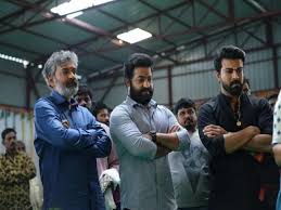 Rama rao jr., ram charan, alia bhatt and olivia morris. This Is What Ss Rajamouli Has To Say About Rrr Movie Story Ibtimes India
