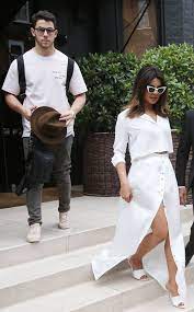 Both wore traditional indian clothes. Nick Jonas Wiki Age Girlfriend Family Biography Profession More Wikibio