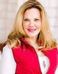 Katrina Kirk's Instagram, Twitter & Facebook