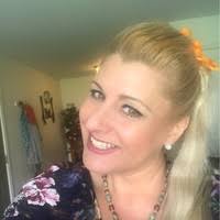 20+ "Julia Bollinger" profiles