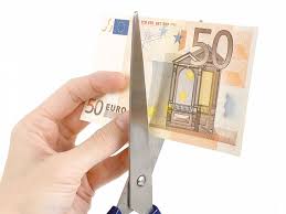 Suma primită de fermieri diferă în funcţie de măsura cu care a fost categorisită pajiştea. Adio SubvenÅ£ii Agricole De Milioane De Euro Comisia EuropeanÄƒ Vrea SÄƒ ReducÄƒ SubvenÅ£iile La Cel Mult