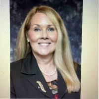 Linda Thayer's Instagram, Twitter & Facebook