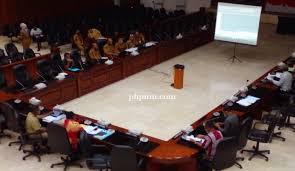 Tidak puas dengan istri, anak jadi korban kebrutalan ayahnya | harta tahta wanita. Rovik Afifudin Dan Hengky Pelata Nilai Dprd Maluku Tak Berwenang Tolak Lkpj Murad Ismail Lelemuku Lelemuku Com Kebanggaan Anak Negeri Portal Berita Yang Informatif Dan Objektif