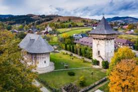 Orasul gura humorului,obiective turistice gura humorului,obiective istorice,puncte de interes turistic,gura humorului,schi,obiective turistice,vreme,starea partiilor,harti,trasee gura obiective turistice. Top Atractii Turistice In Bucovina Pentru O Vacanta De Vis