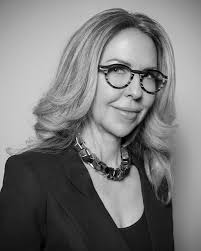 Jane Lockhart's Instagram, Twitter & Facebook