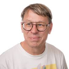 Visiting the Sapporo Marimekko-store, where they played today music in  Finnish: ”Kauas pilvet karkaavat” by Rauli Badding Somerjoki in the Aki  Kaurismäki film. Wonderfully surrealistic and…