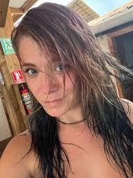 Why nobody folllow back? 🥹😫😫