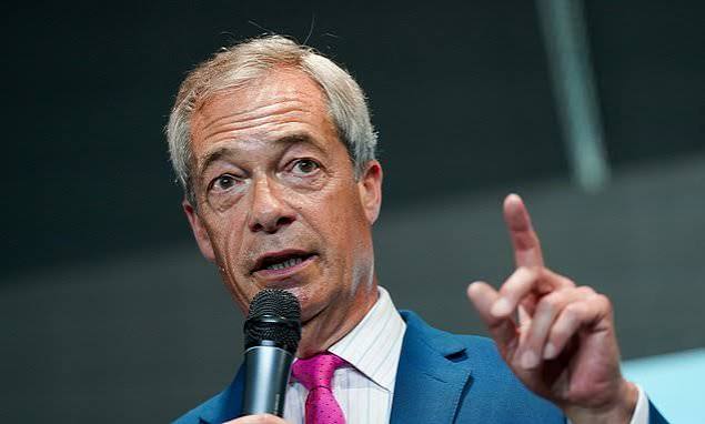 Reform council set to become first ever to quit government's refugee resettlement scheme as party says it proves they are putting British people first | Daily Mail Online