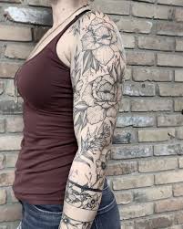 Tag A Nature Lover Sleeve By Dylan Senor Rooster Follow Rockymountaintattoo For More Great Work Tat Inked