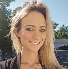 Praise for Nekoosa Mobil cashier before she leaves