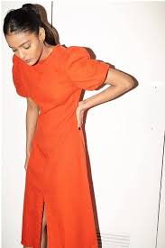 At lulus, we have all the pieces you need to create beautiful valentine's outfits for women, including red bodycon dresses, pink velvet dresses, and elegant, lavender satin pieces. 12 Valentine S Day Dresses To Take You From Day To Night Vogue India