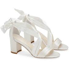 Confronta 67 offerte per sandalo sposa a partire da 11,29 €. Calzature Da Sposa Con Tacco Largo Bella Belle Bella Belle Shoes