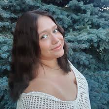 Looking for a photographer for a couples shoot!! Someone who has/knows how  to capture different skin tones…I've got some recommendations but they all  edit dark/brown skin so orange and weird like. I