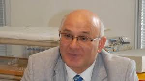 Marina di Massa, in scooter contro un Suv. Grave l'ex sindaco di Massa Fabrizio  Neri