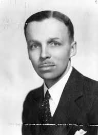 Robert Marett's Instagram, Twitter & Facebook