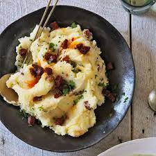 · separately, heat the oil . Spanish Style Mashed Potatoes With Chorizo Potatoes Veggie Dishes Best Thanksgiving Side Dishes