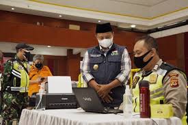 Ketua pelaksana vaksin, benita eka arijani mengatakan vaksinasi. Pemda Provinsi Jabar Kota Cimahi Gelar Sentra Vaksinasi Covid 19 Masyarakat Umum Bisa Daftar Secara Online Website Resmi Pemerintah Daerah Provinsi Jawa Barat