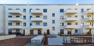 Die baugesellschaft hanau bietet ihren mietern an, auf den freiflächen ihrer geschosswohnungsbauten hühner zu halten. Geschosswohnungsbau In Hanau Gesund Bauen Wohnen Baunetz Wissen