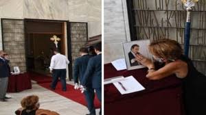 Μετά τη θύελλα αντιδράσεων, η συγγραφέας μάρω βαμβουνάκη έγραψε δύο νέες αναρτήσεις, που κρίνοντας από τα σχόλια, μάλλον εξόργισαν περαιτέρω τους θαυμαστές της. M5im1r2u Tp Am