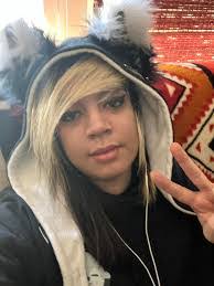 Leslie Emanuel's Instagram, Twitter & Facebook