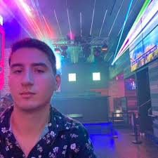 Jonathan-Eric Rizzo (@OVO_Rizzo)