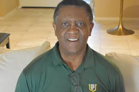 Hoops Legend Cartwright Pens Bio