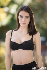 Lana rhoades is the ultimate hotwife, seducing husbands business partner to help him get ahead. Collectibles Lana Rhoades With Fake 35 Poster Posters Wester Com Br