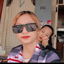 ចុចមេដៃ1 នាក់ចង់ប្រើថ្នាំដុសធ្មេញmiss ខមមិន