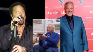 2 просмотра 1 месяц назад. How Old Is Tom Jones The Voice Judge S Age And Birthday Revealed Celebrity Land International