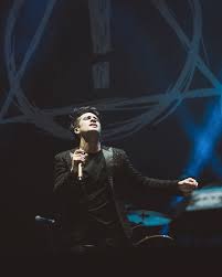 Panic At The Disco All My Friends We Re Glorious Pin By Wifi On Brendon Urie With Images Brendon Urie Emo Bands My Chemical Romance