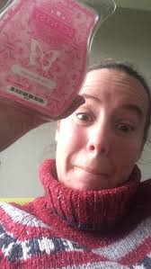 Sharing warmer and holiday scents